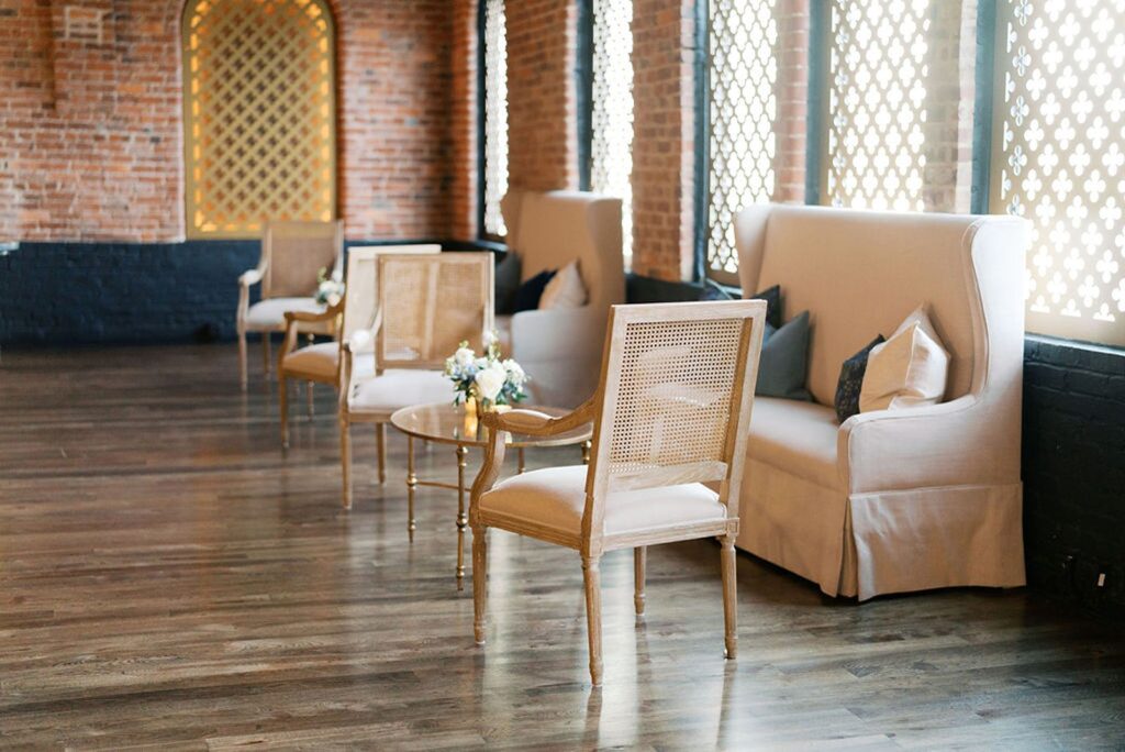 Cocktail hour at Clementine Hall